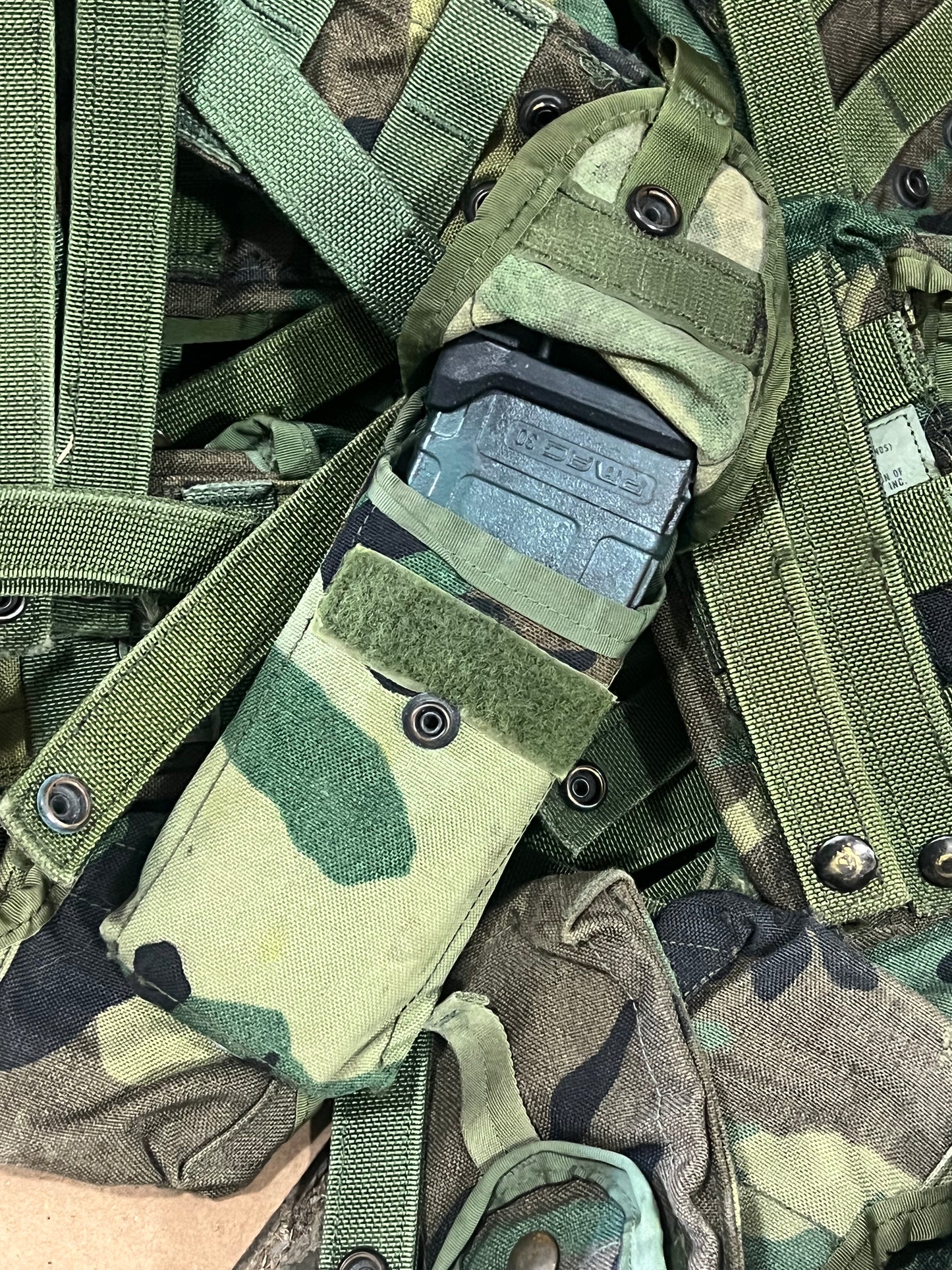 USGI MOLLE-ii M81 Woodland Magazine Pouch - Used