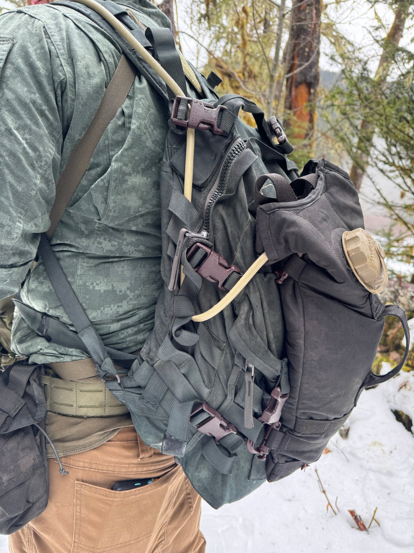 US Military Surplus Fighting Load Carrier FLC Loadouts - UCP “Rifleman”
