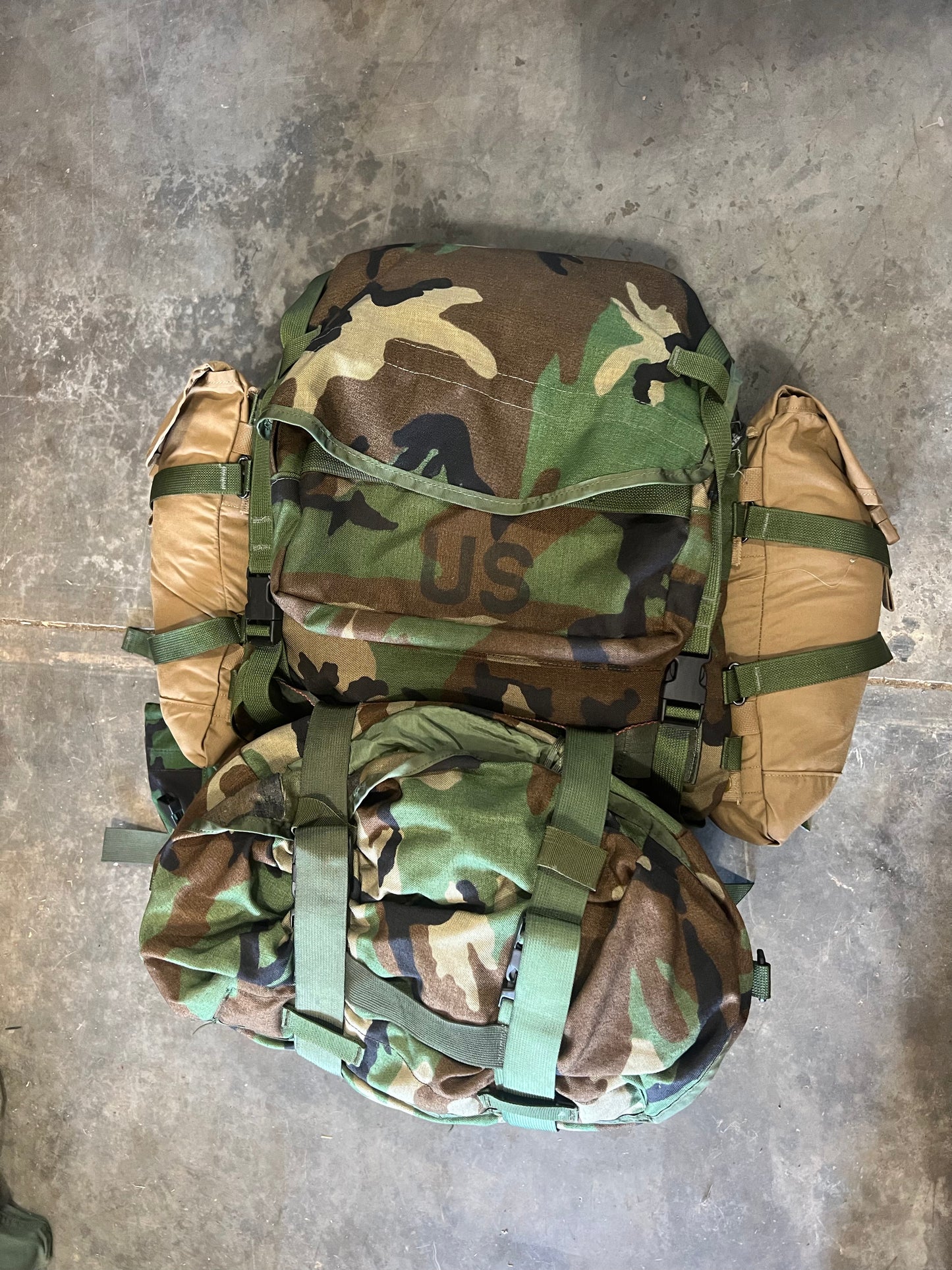 USGI MOLLE-ii M81 Rucksack and Components - Used