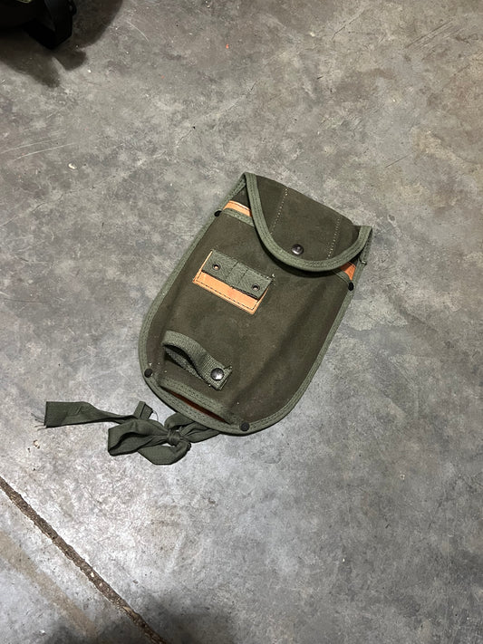 USGI OD M65 Shovel Cover (Alice Clips)