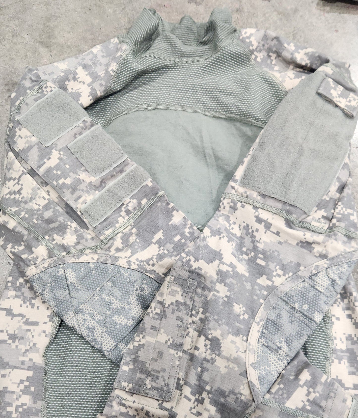 US Military Surplus FR Combat Shirts - Multiple Patterns