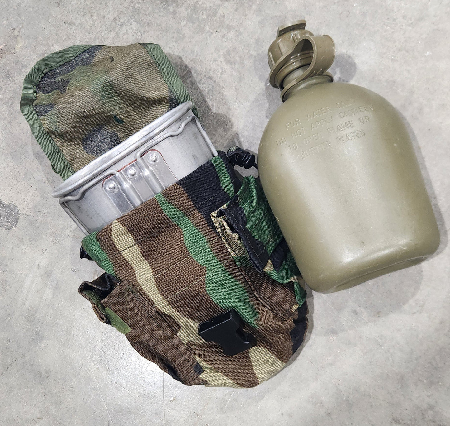 US Military Surplus 1 Quart Canteens