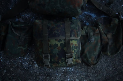 Saksan armeijan ylijäämäinen Flecktarn G3 -partiolaisen vyösetti