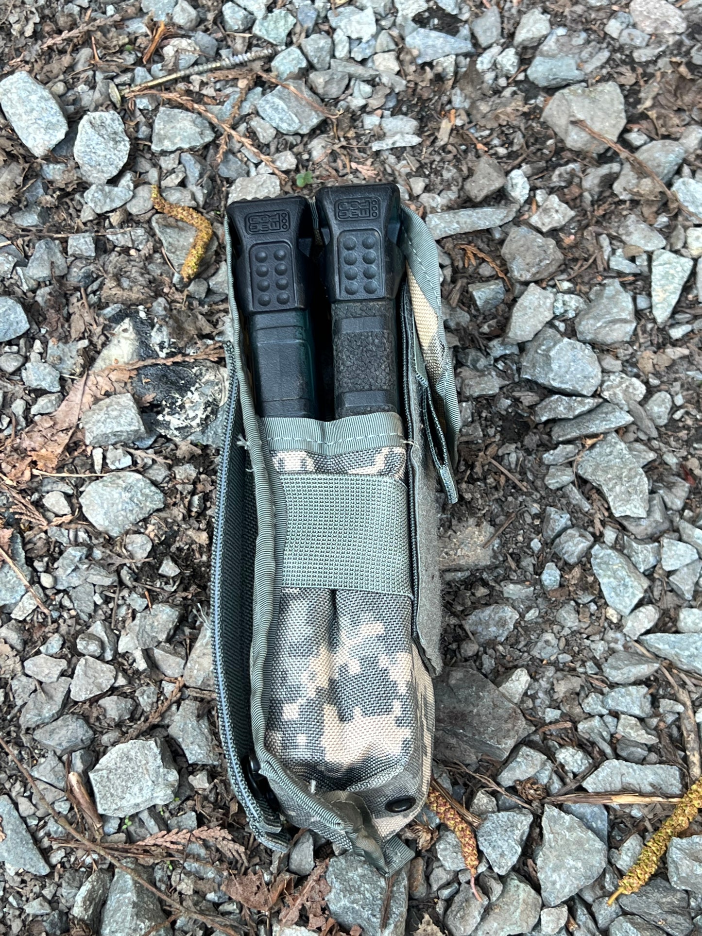 US Military Surplus MOLLE-ii Double Magazine Pouches - Multiple Patterns