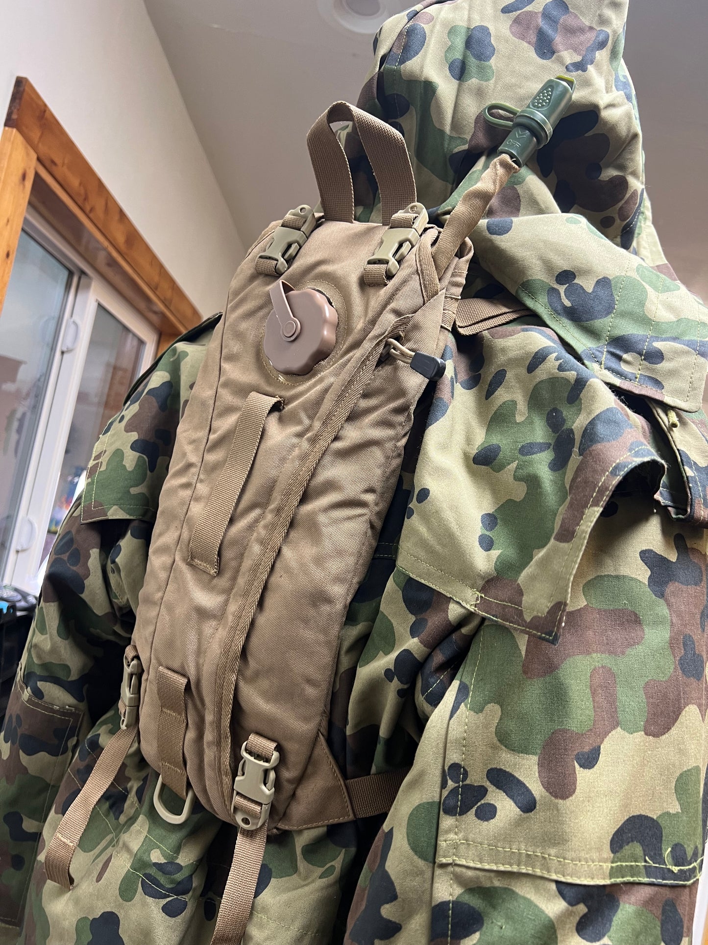 USMC Hydration Systems 3 Liter - New Bladder/Hose, Used Carrier