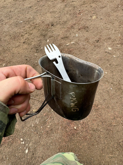 TACTICALS Spork 5-in-1 -retkeilyvälineiden monitoimityökalu - ruostumatonta terästä