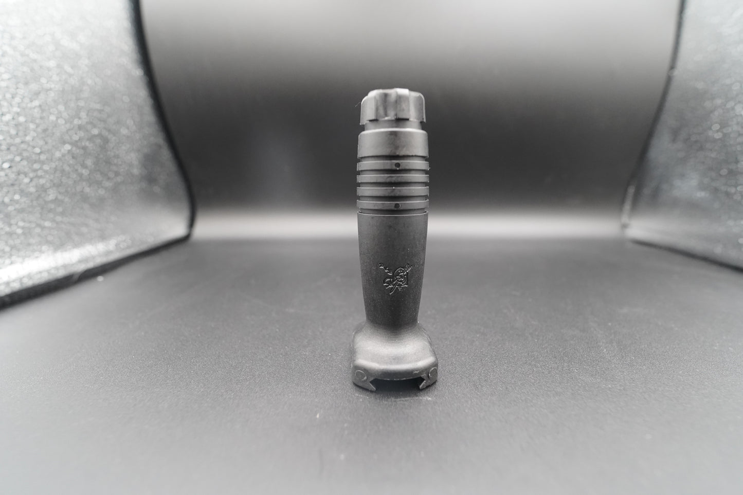 Knight's Armament Vertical Grip