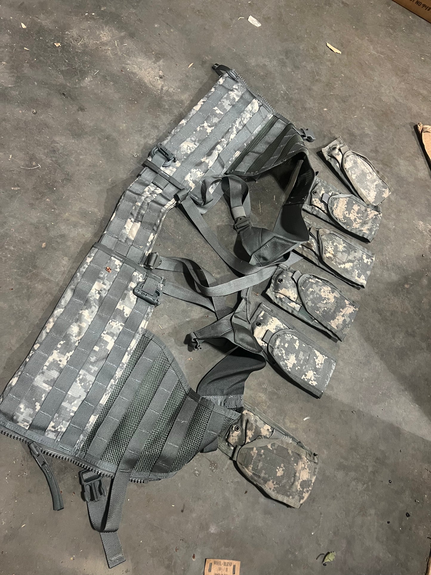 US Military Surplus Load Bearing Vests/Fighting Load carriers - Multiple Patterns
