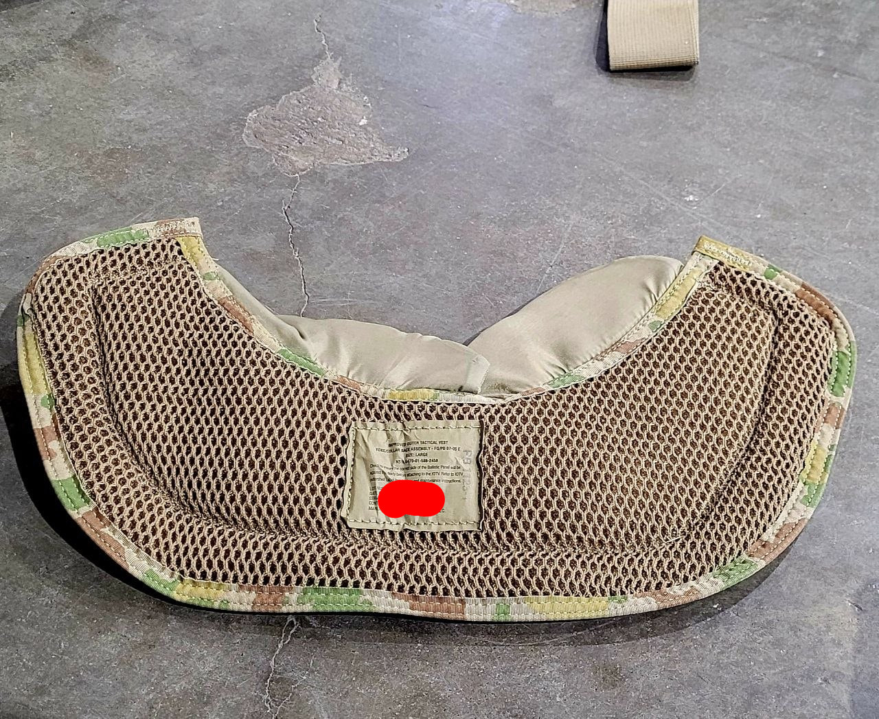 Mesh cushion on a concrete floor