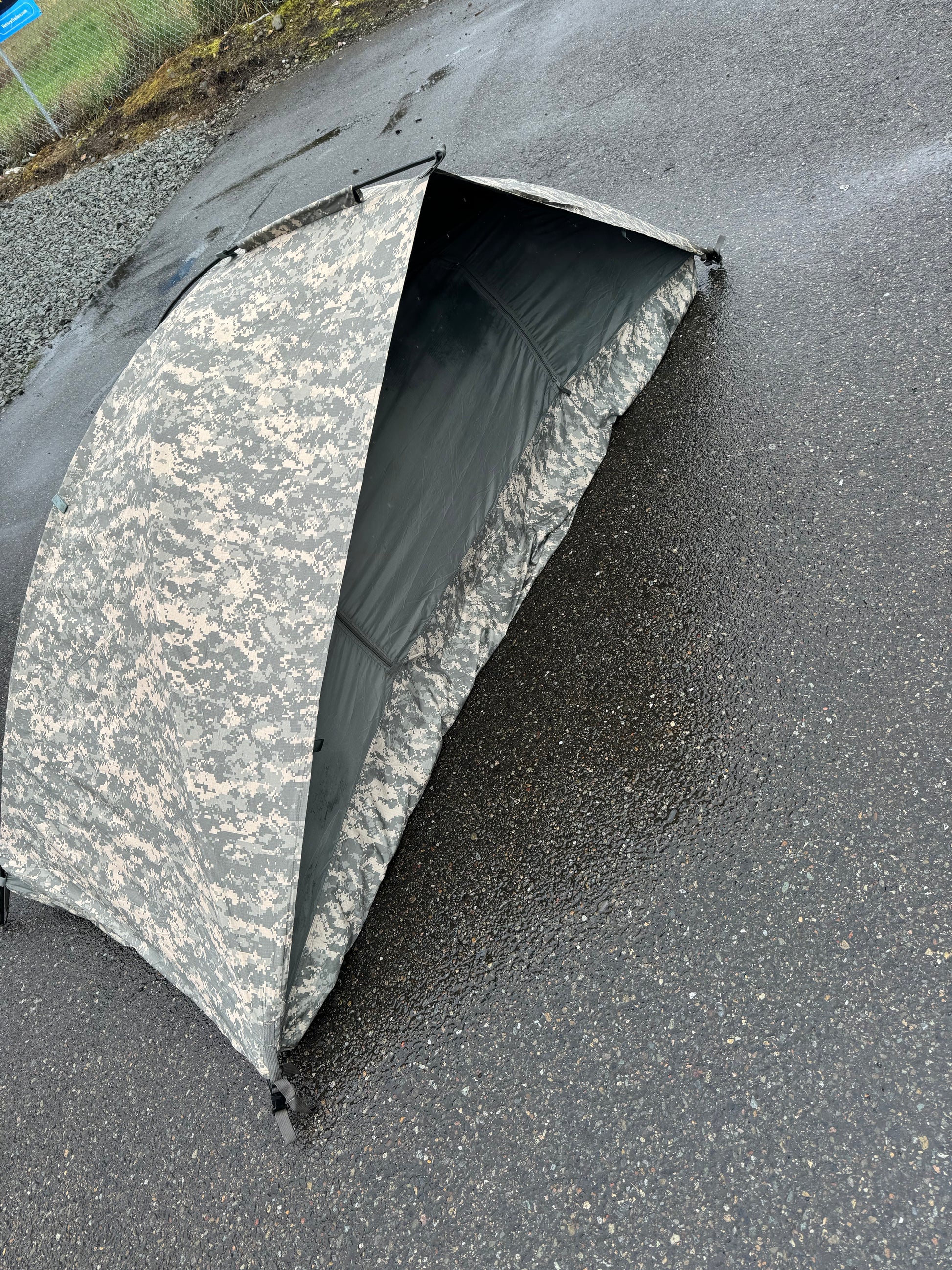 UCP Pattern tent with rainfly