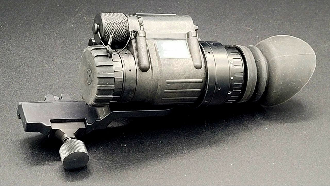 USGI Surplus PVS-14 Rail Mount