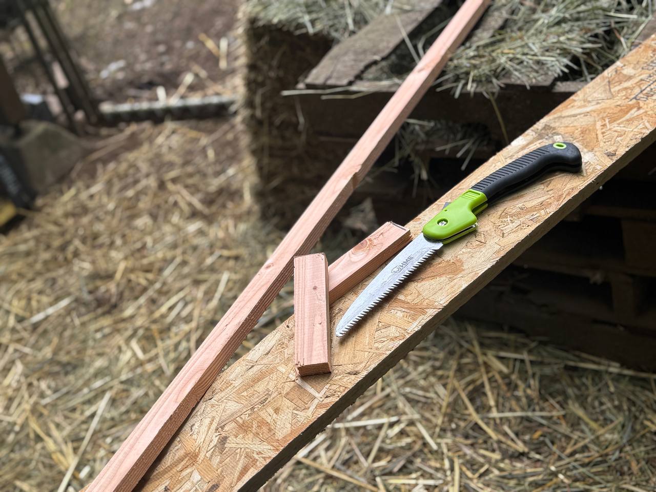 HME FS1 7" Folding Saw