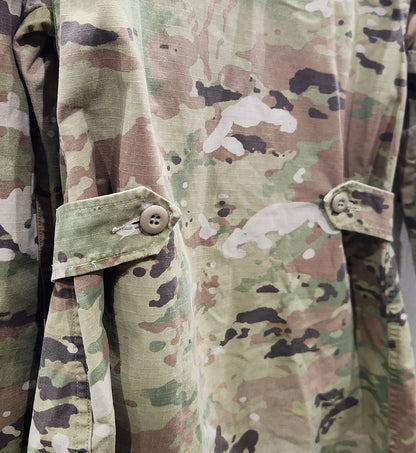 Yhdysvaltain armeijan taisteluasujen naisten takit - monivärinen, käytetty