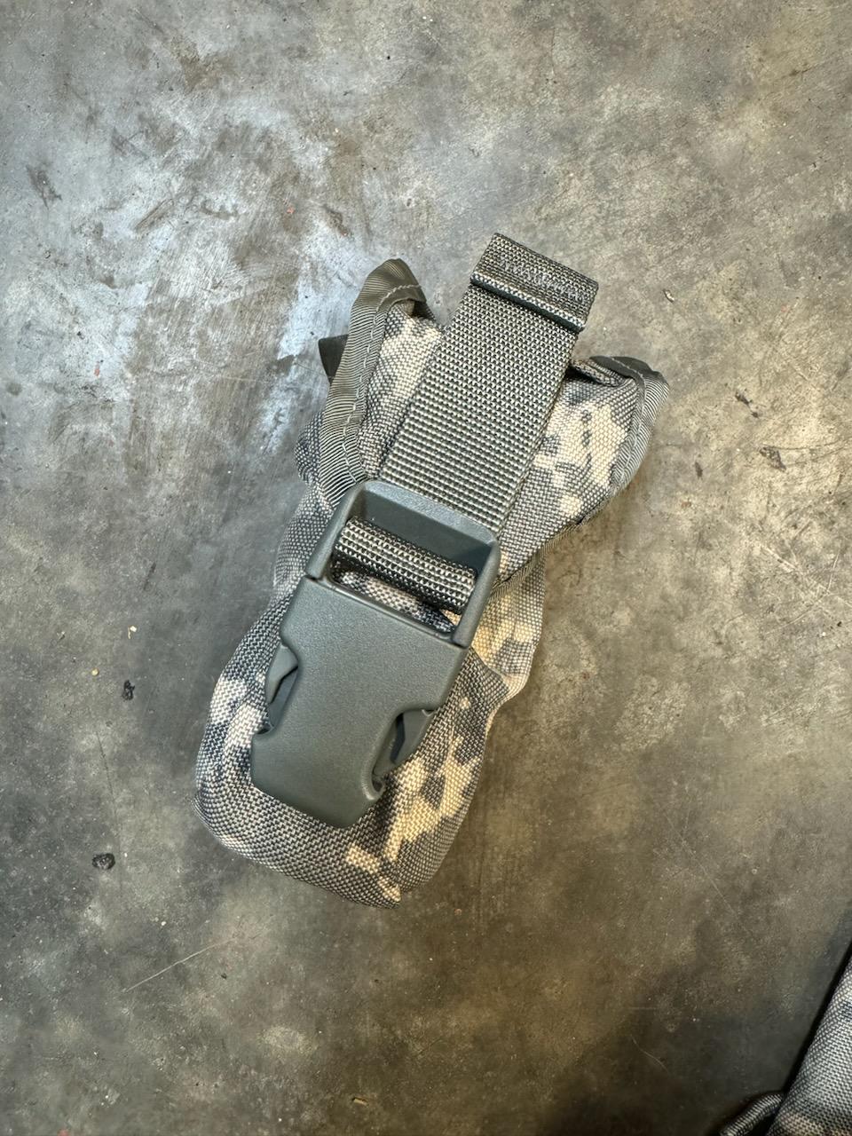 USGI MOLLE-ii Flashbang Pouch - Used